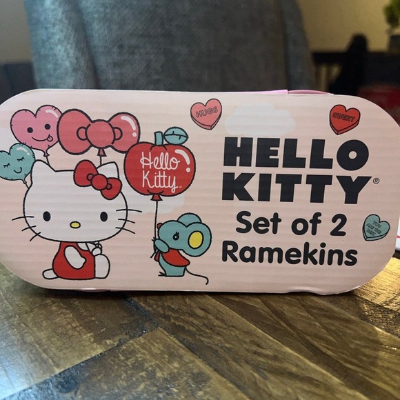 Hello Kitty ramekins - Picture 3 of 4